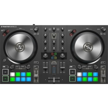 Native Instruments - Traktor Kontrol S2 MK3 DJ Kontroller